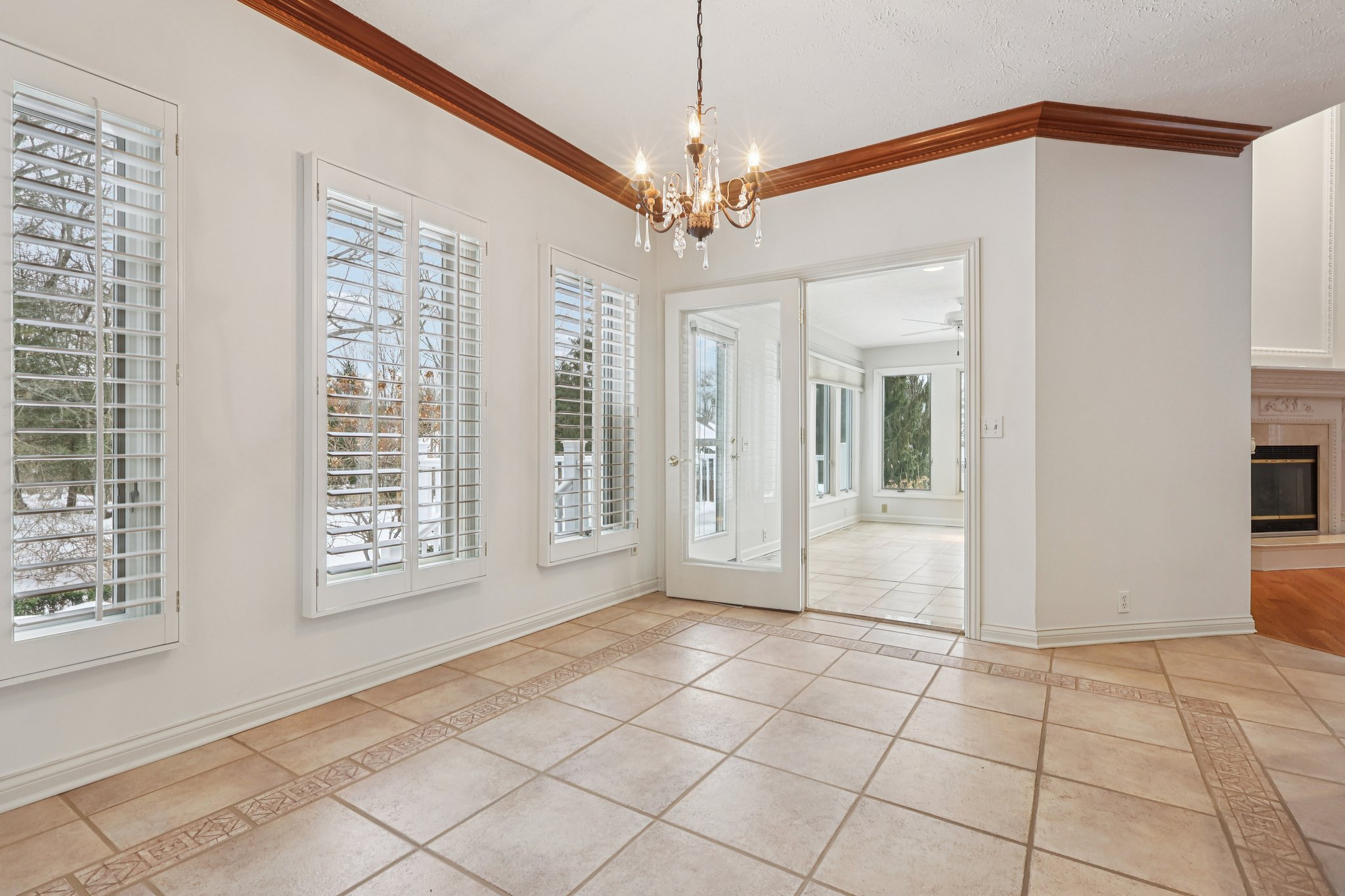 Walden Dr-S1202-005.jpg