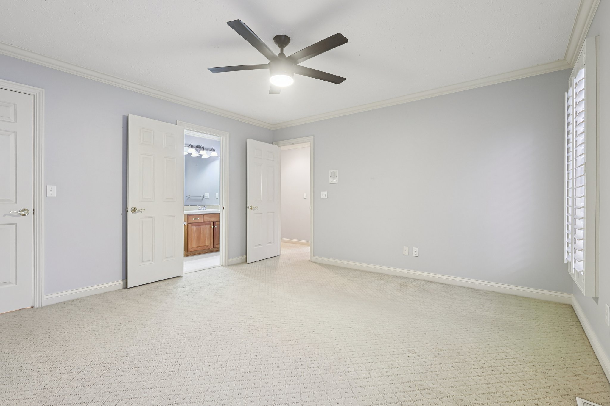 Walden Dr-S1202-014.jpg