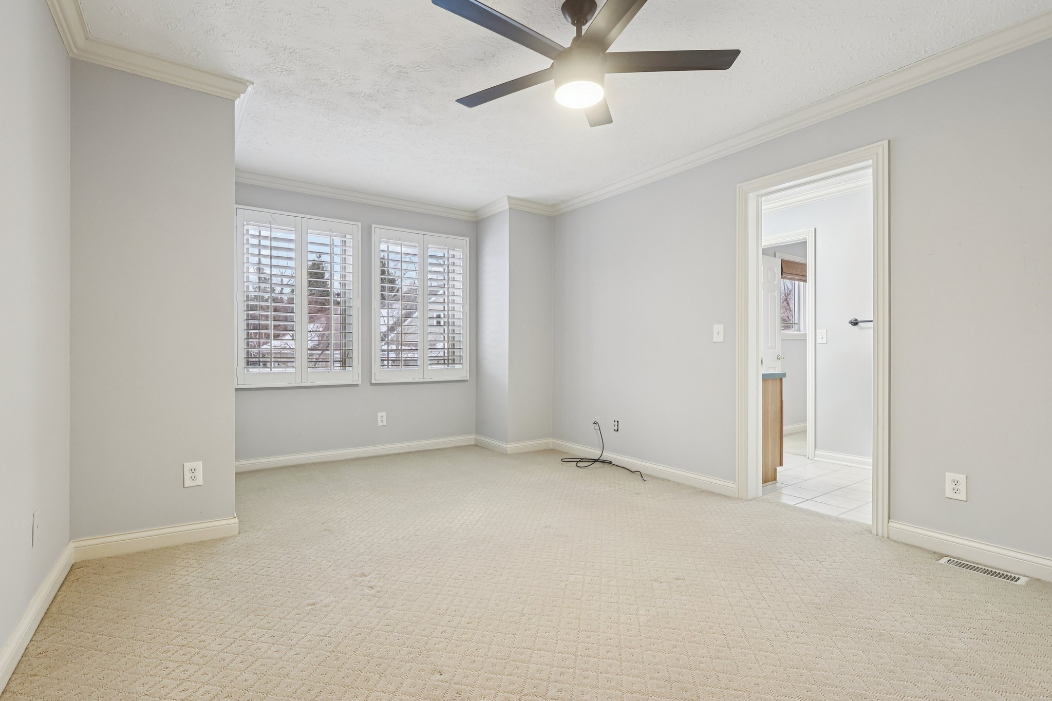 Walden Dr-S1202-017.jpg