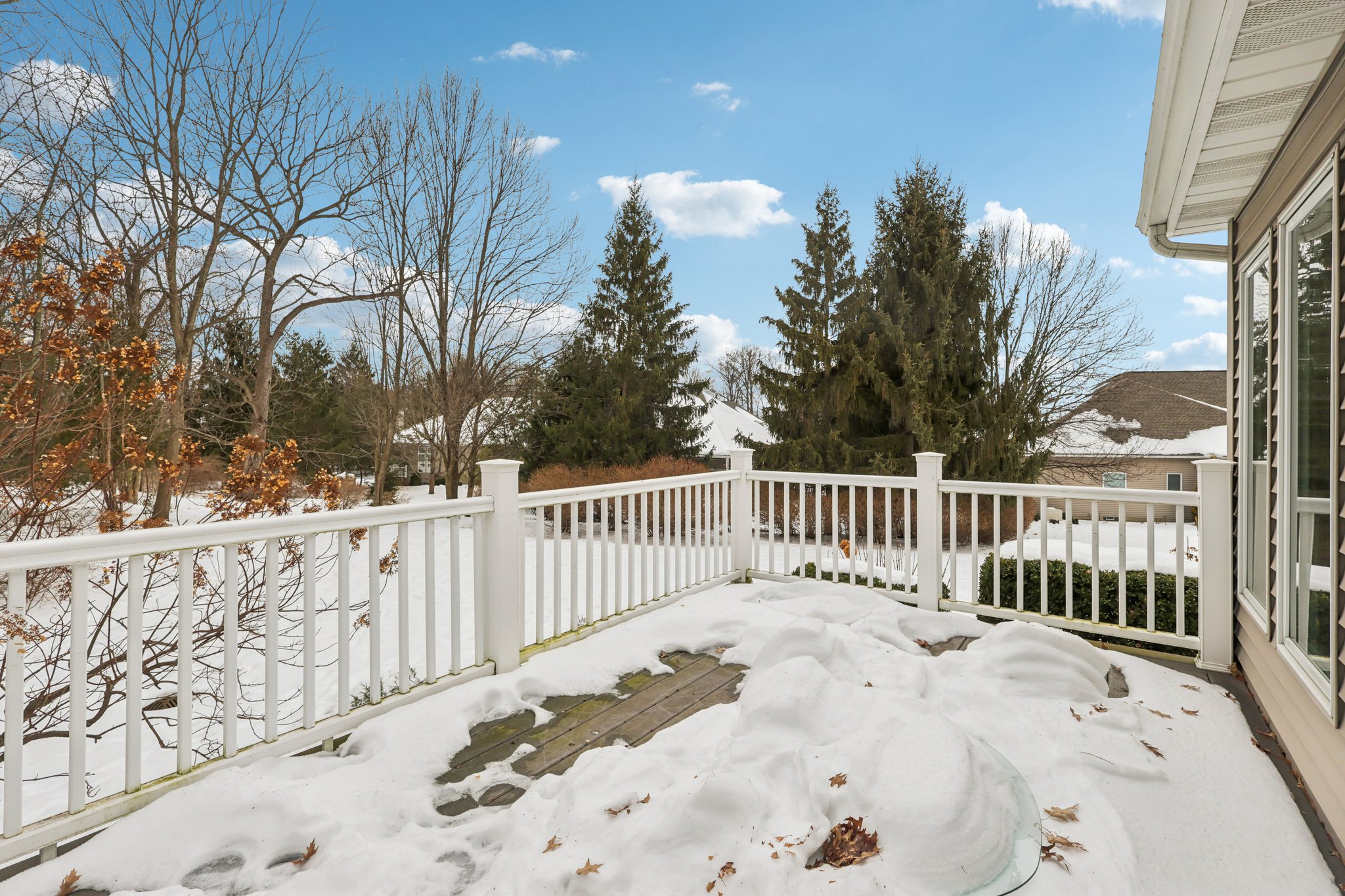 Walden Dr-S1202-049.jpg