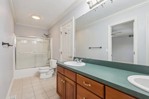 Walden Dr-S1202-040.jpg