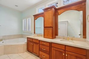 Walden Dr-S1202-044.jpg