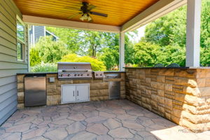 Outdoor Kitchen