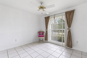 Guest Bedroom (1)