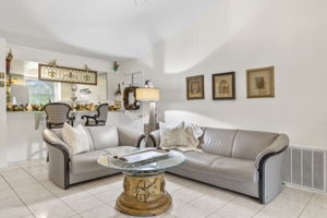 Living Room (3)