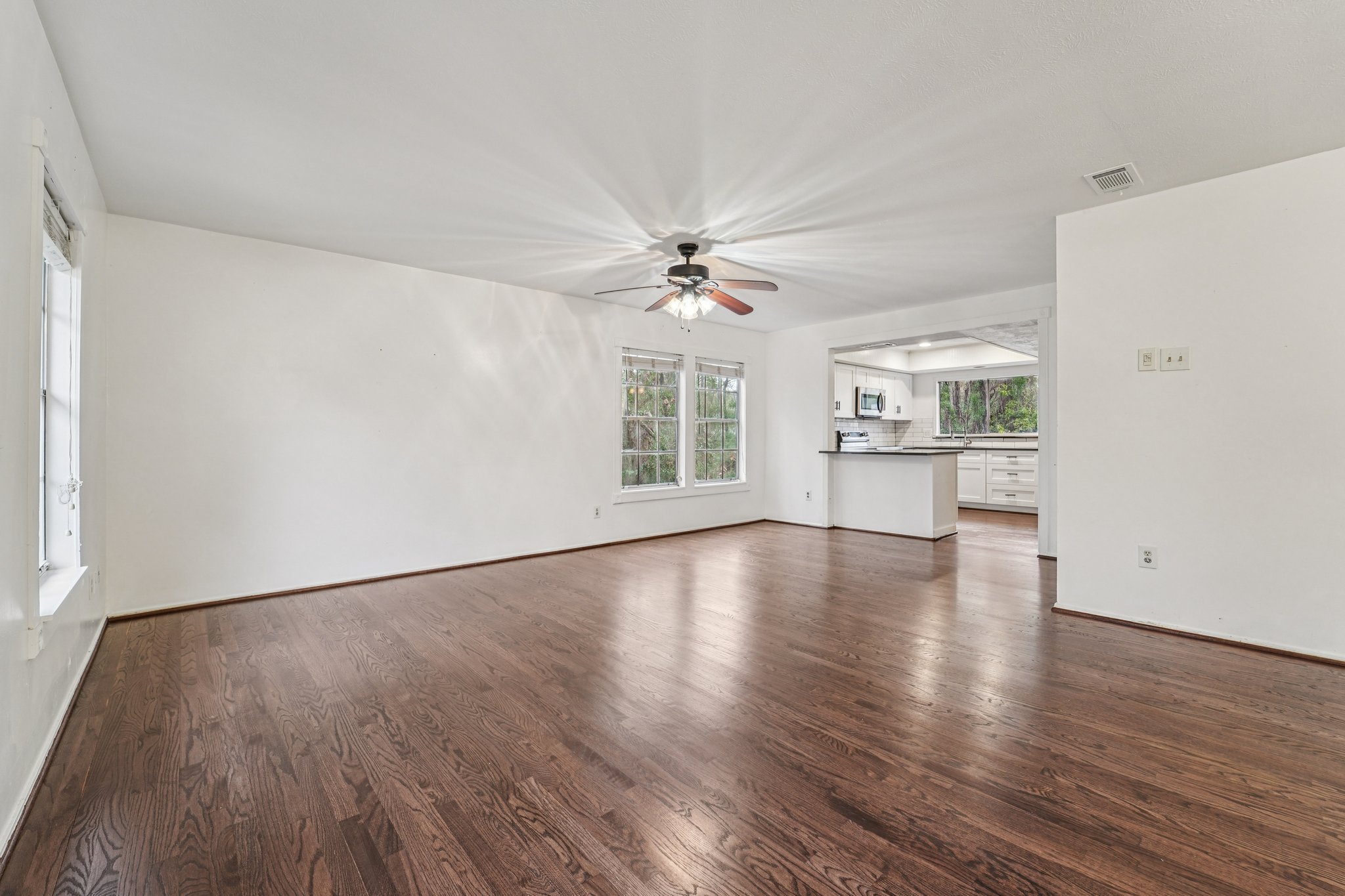 Glade Springs Dr-S2201-007.jpg