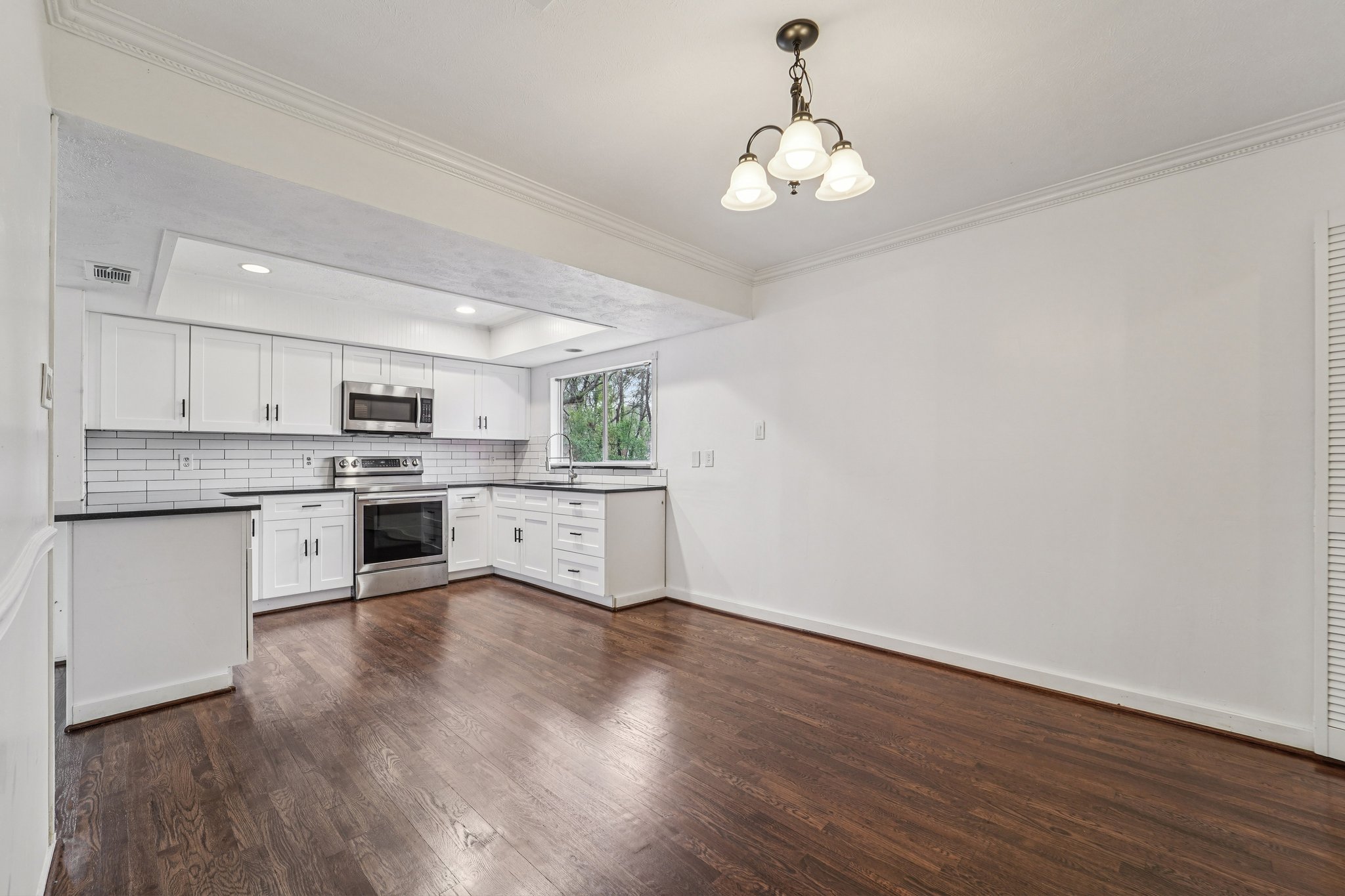 Glade Springs Dr-S2201-015.jpg