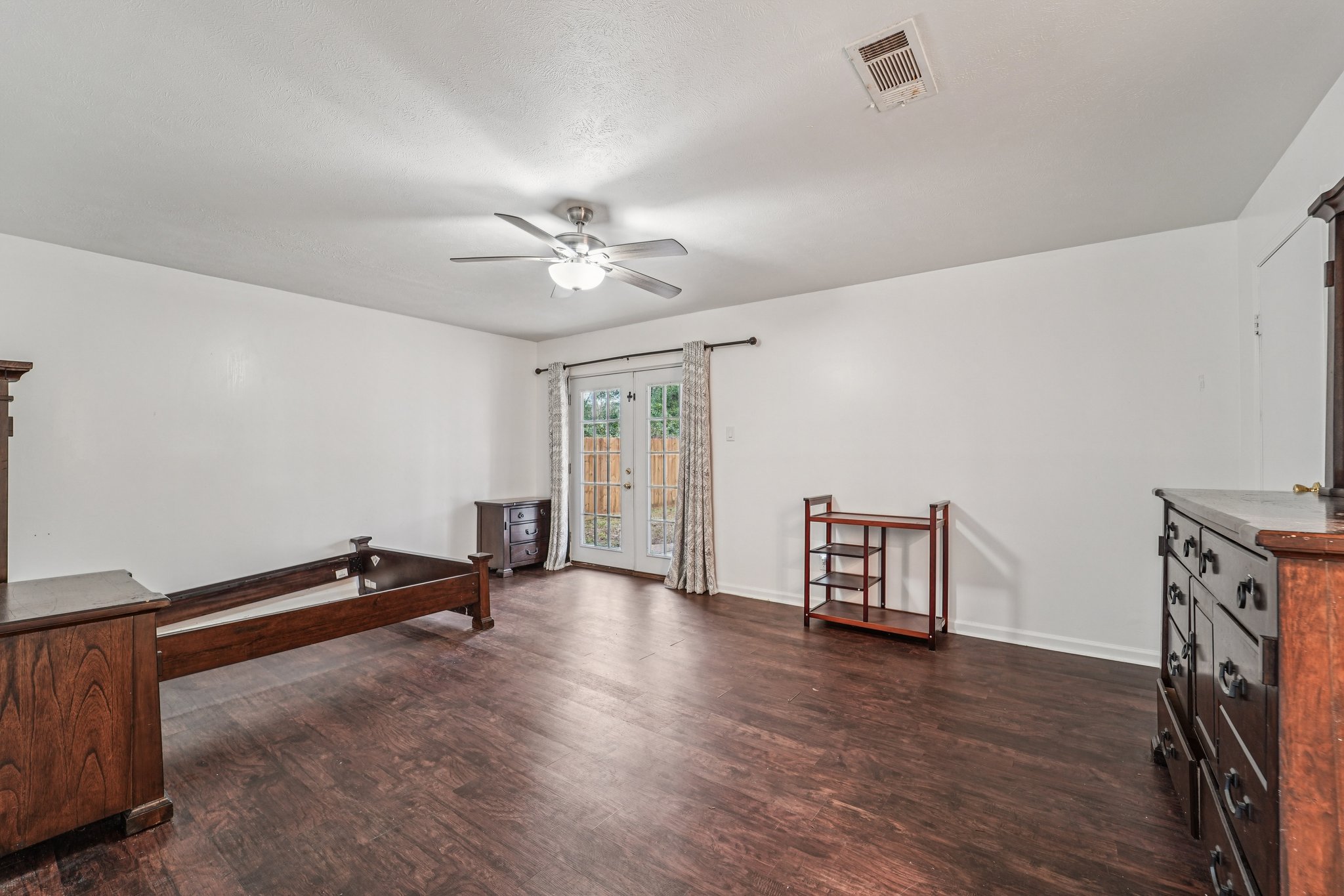 Glade Springs Dr-S2201-017.jpg