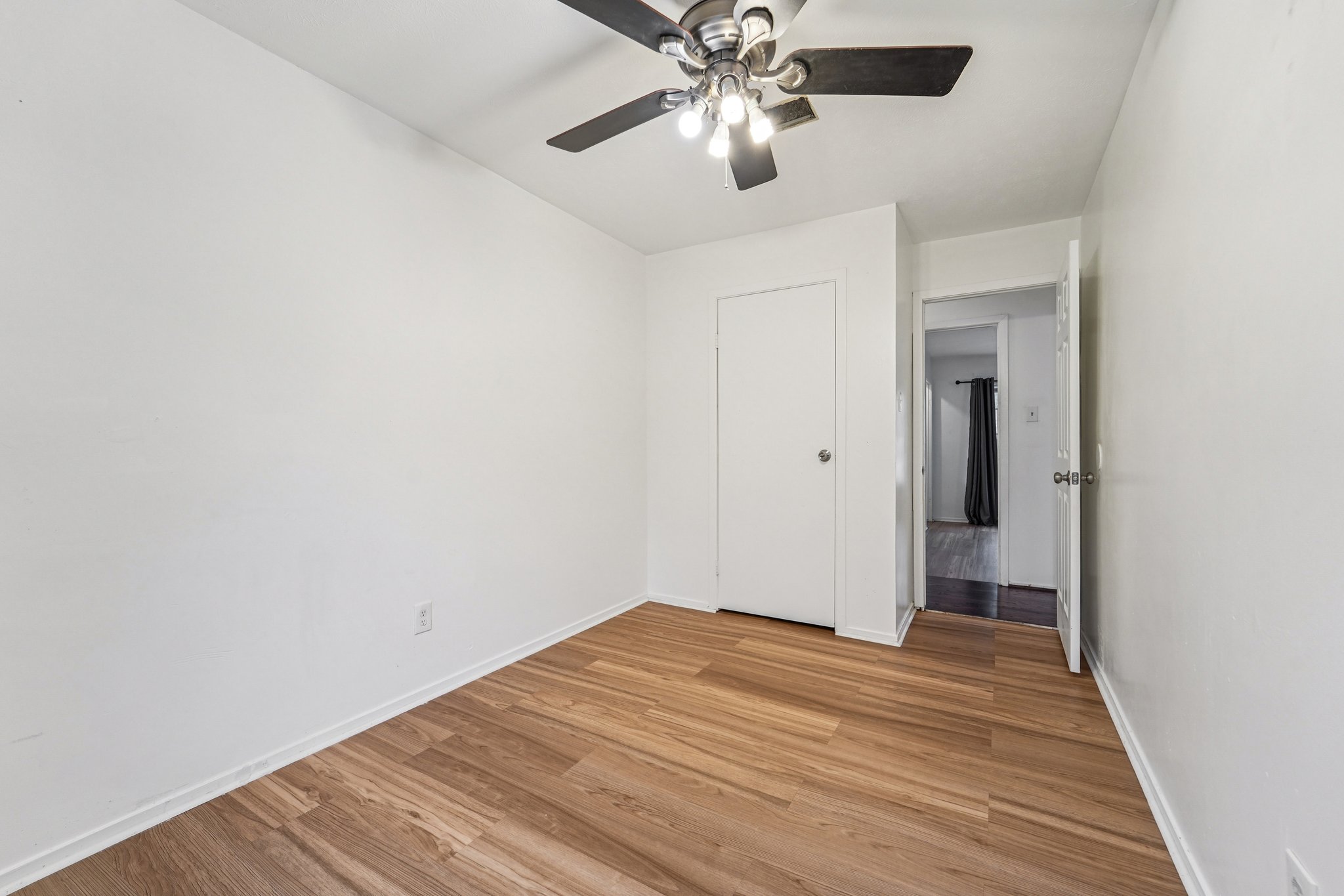 Glade Springs Dr-S2201-028.jpg