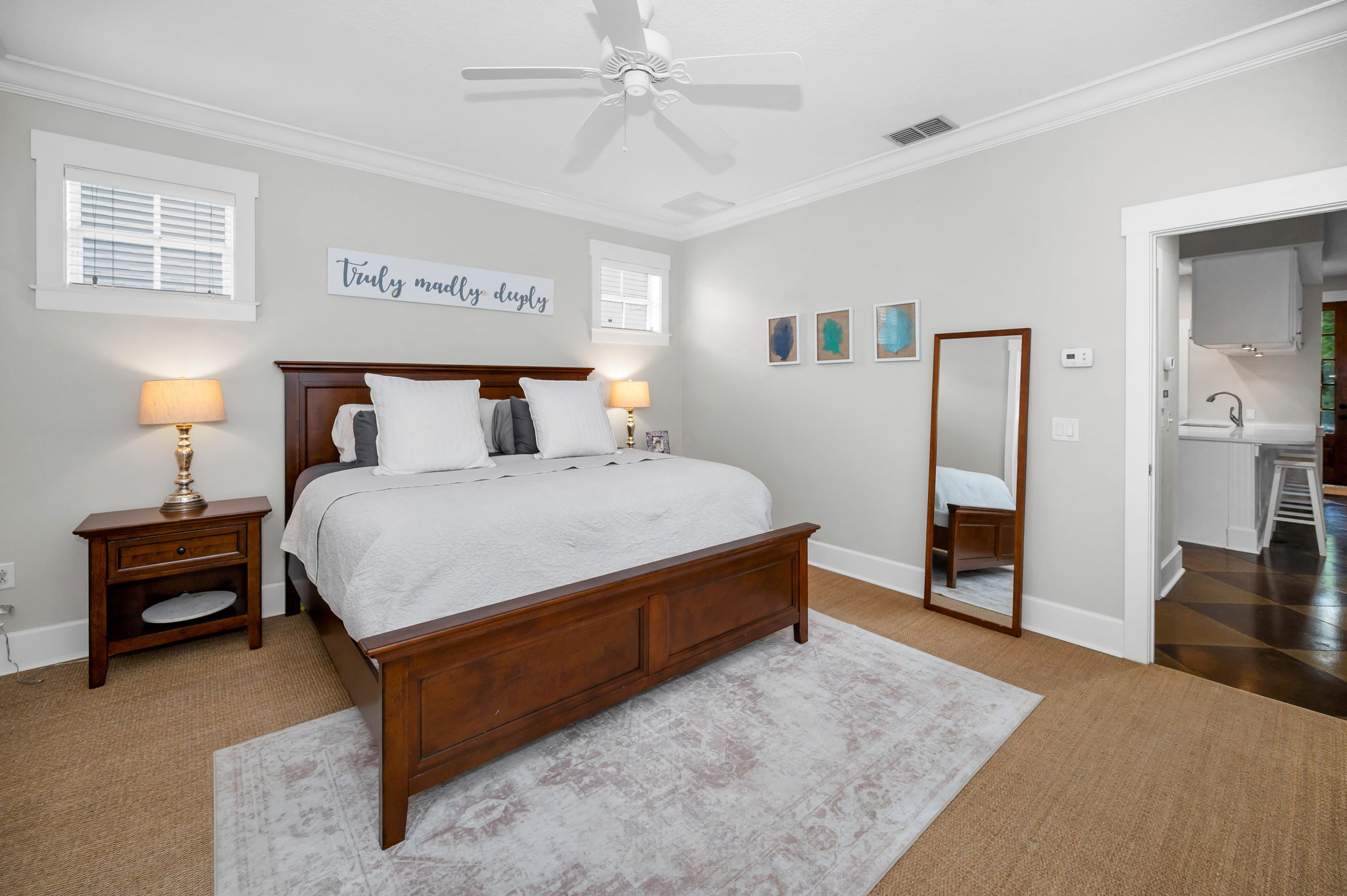 Primary Bedroom1d