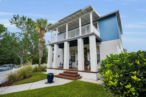 Front Exterior5