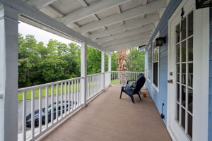 Upper Level Balcony1