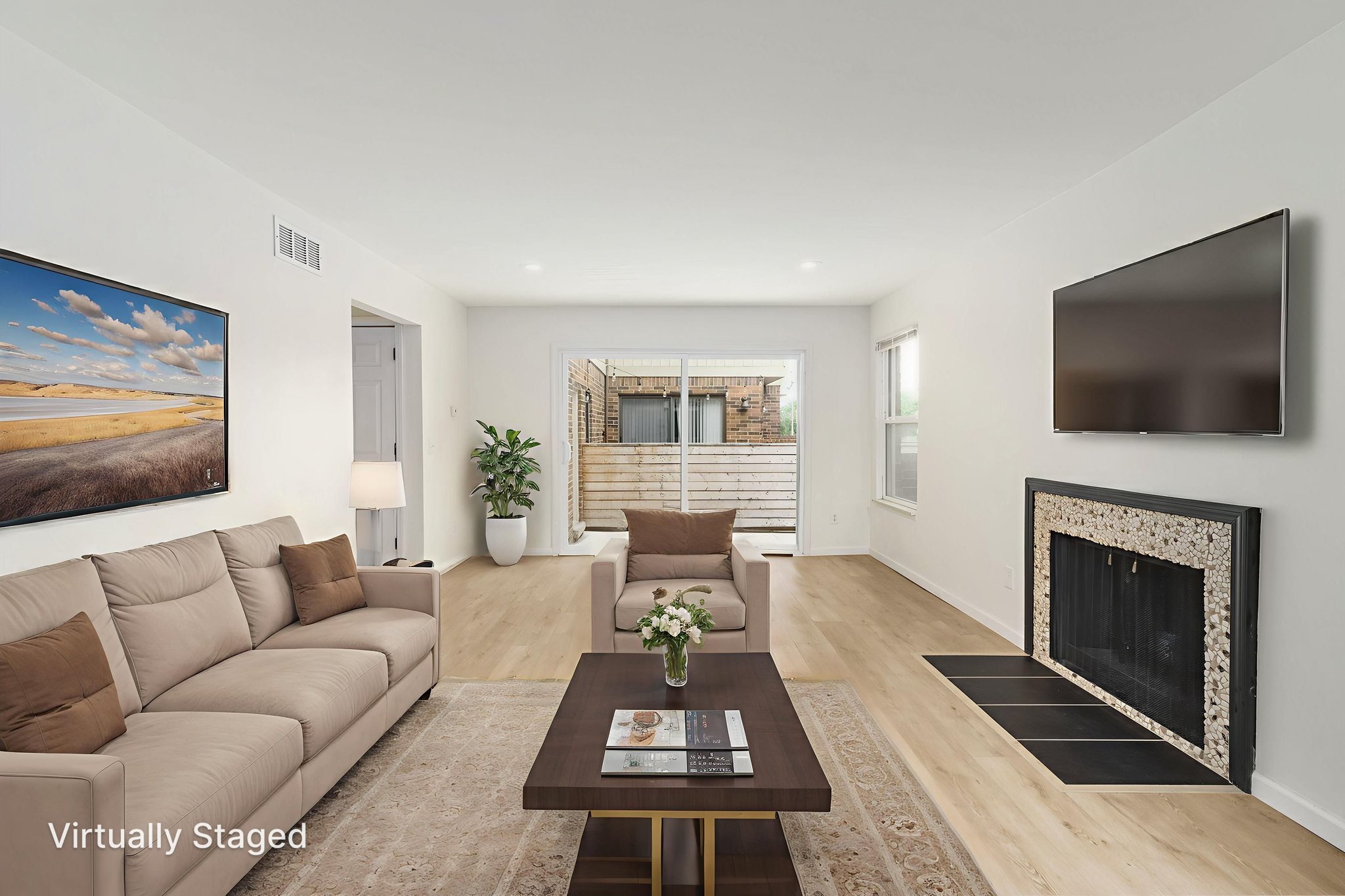 Interiors (15 of 41) virtually staged.jpeg