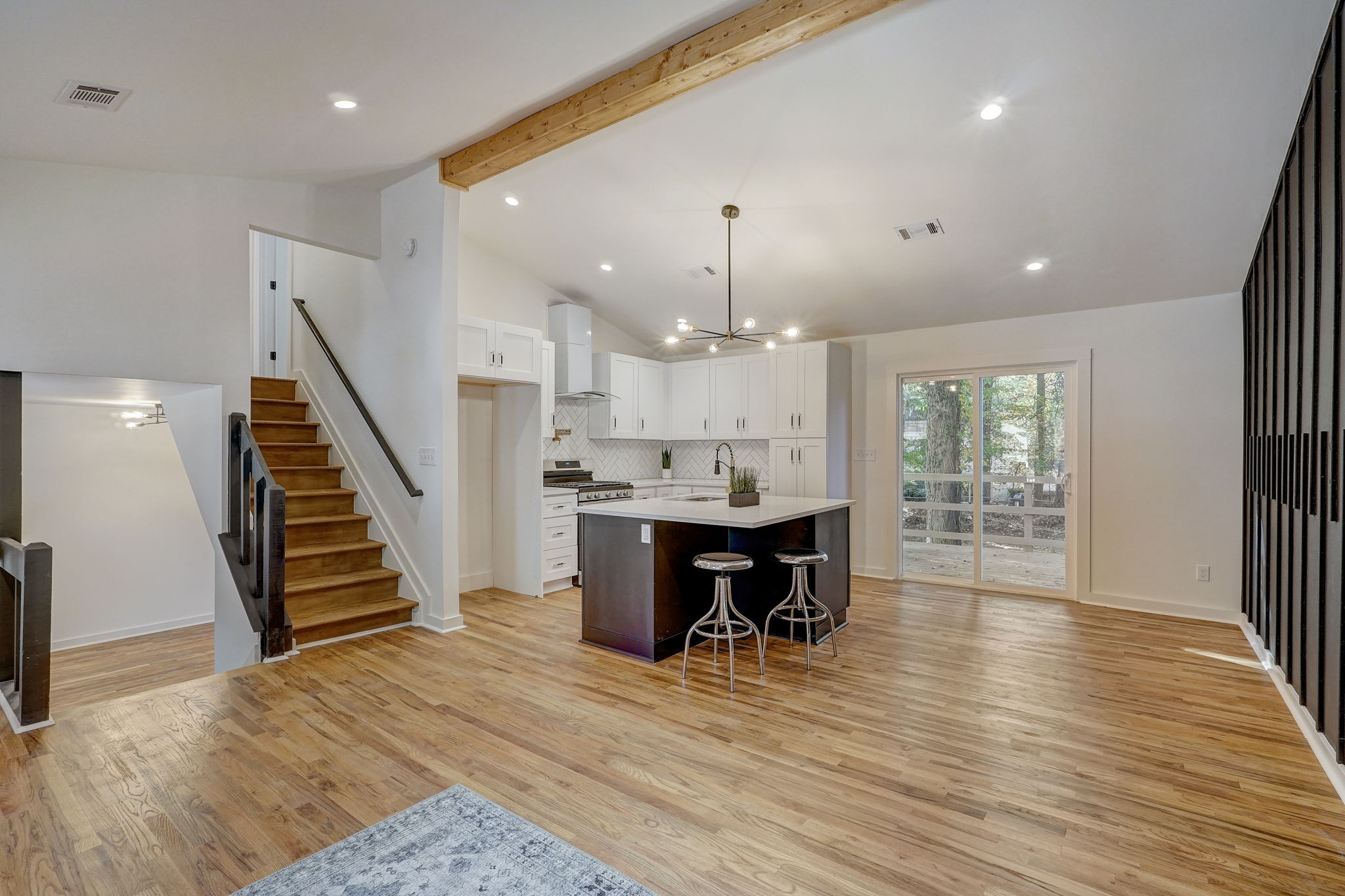 Berkshire Manor Dr-011