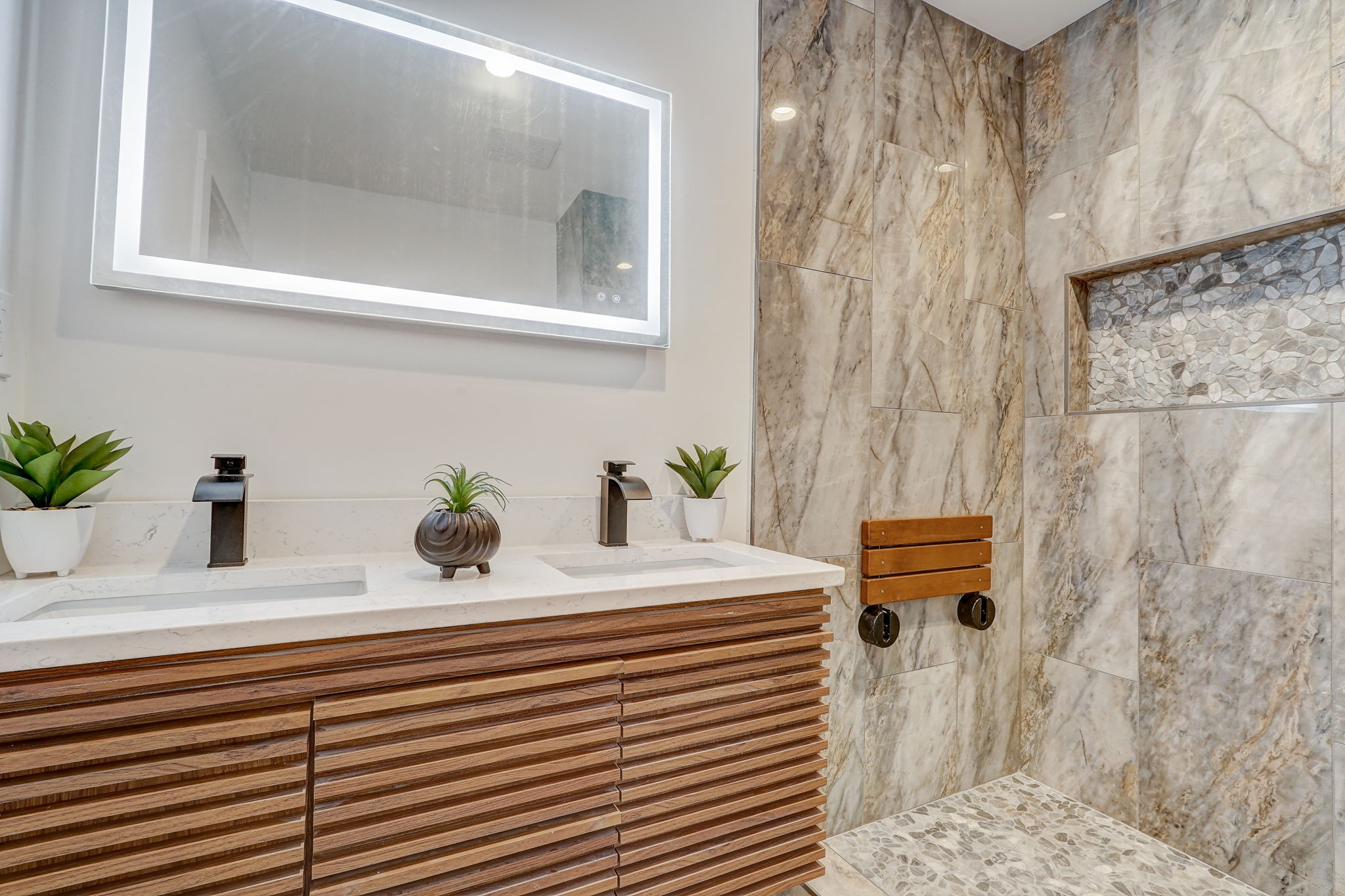 Berkshire Manor Dr-023