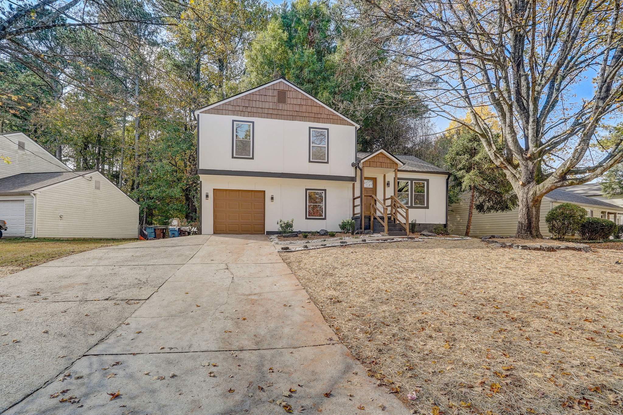 Berkshire Manor Dr-002