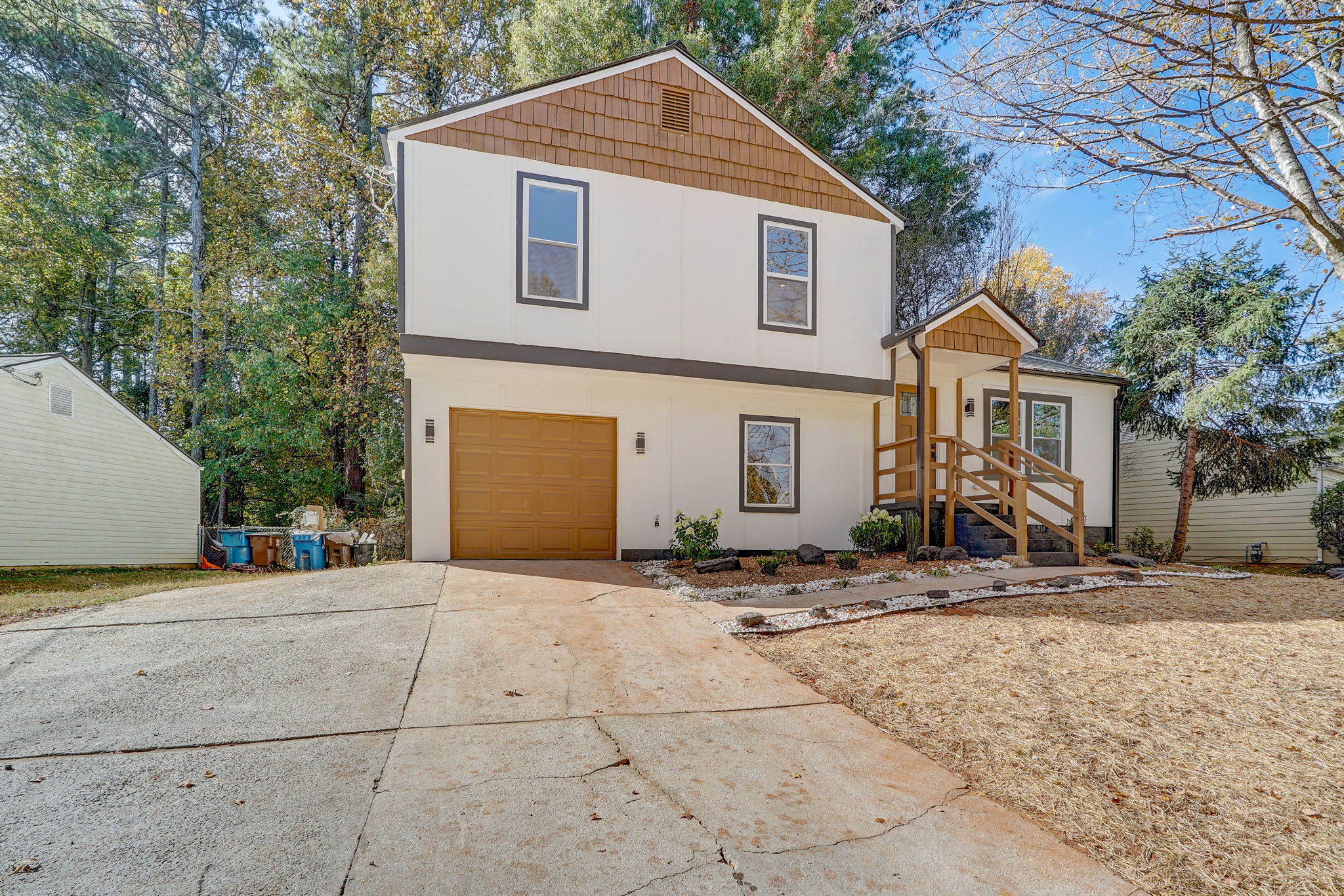 Berkshire Manor Dr-003