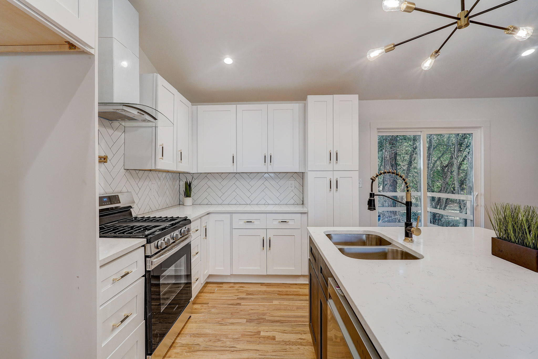 Berkshire Manor Dr-013