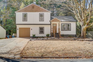 Berkshire Manor Dr-006