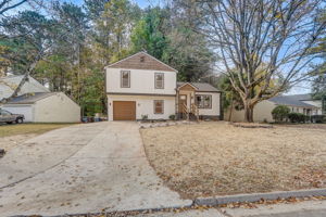 Berkshire Manor Dr-004