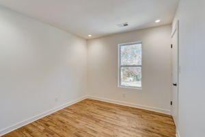 Berkshire Manor Dr-030