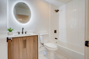 Berkshire Manor Dr-021