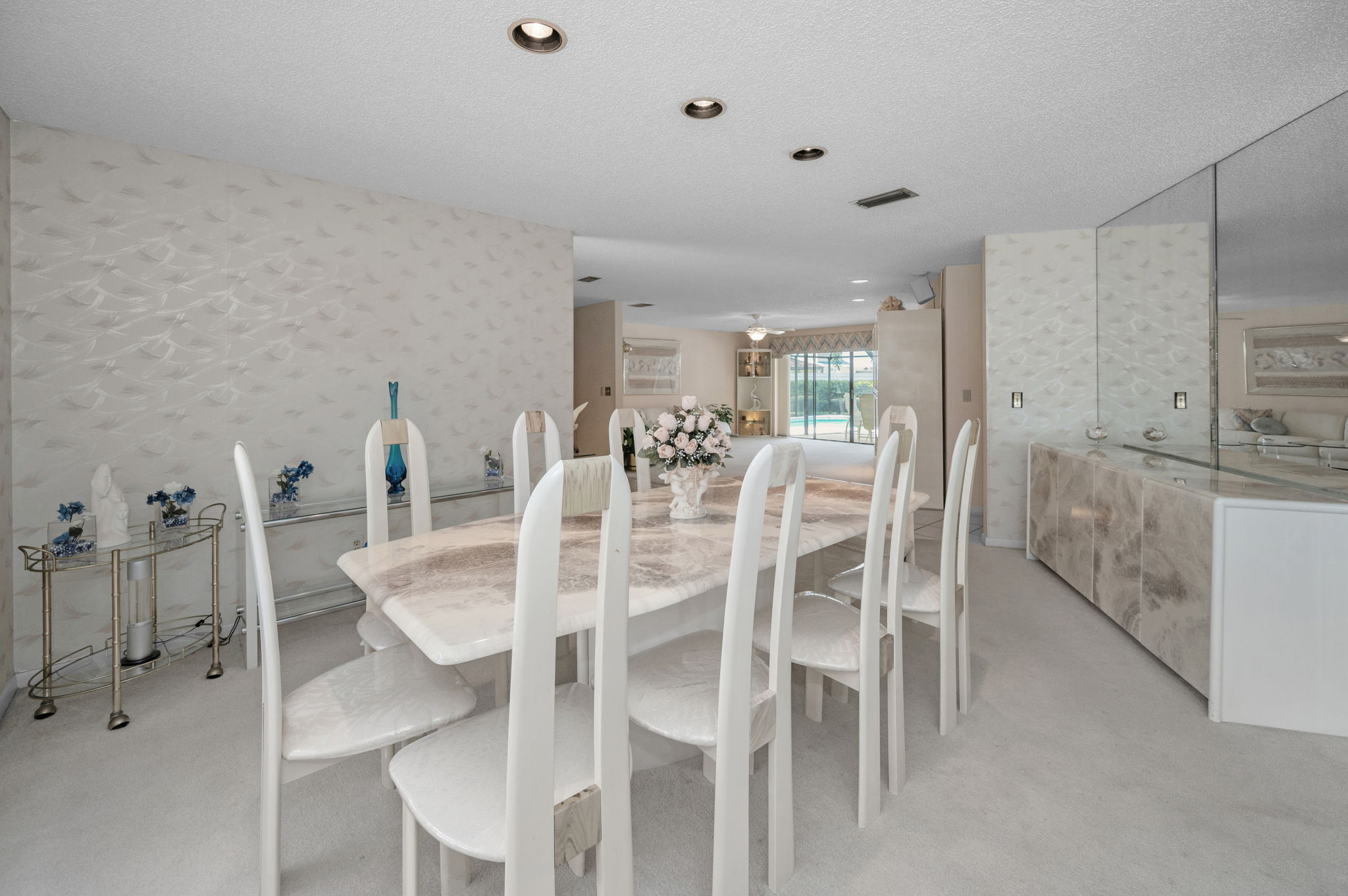 Dining Room3