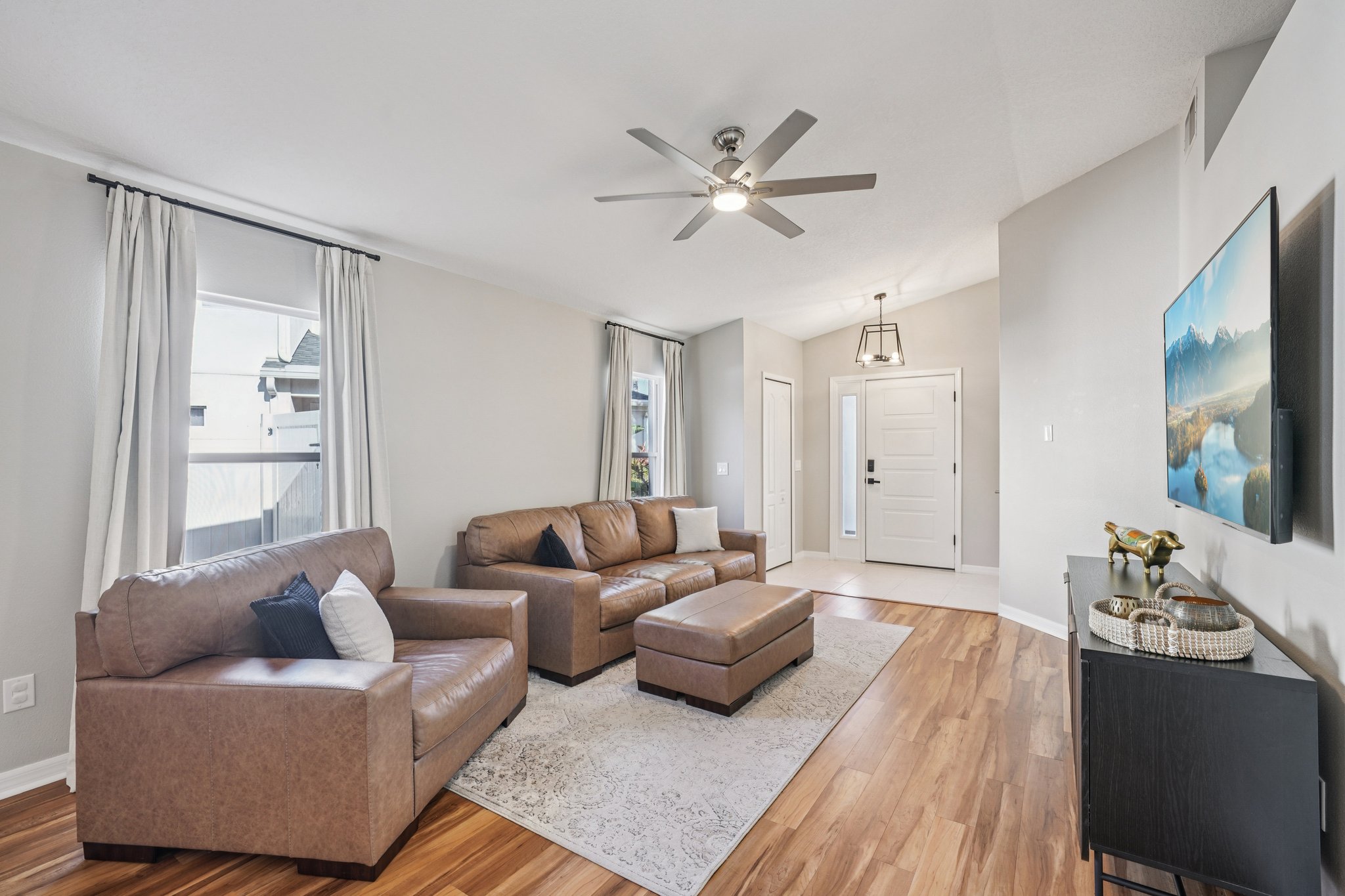 Whitley Bay Ct-S2202-009.jpg