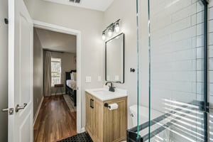 Whitley Bay Ct-S2202-038.jpg