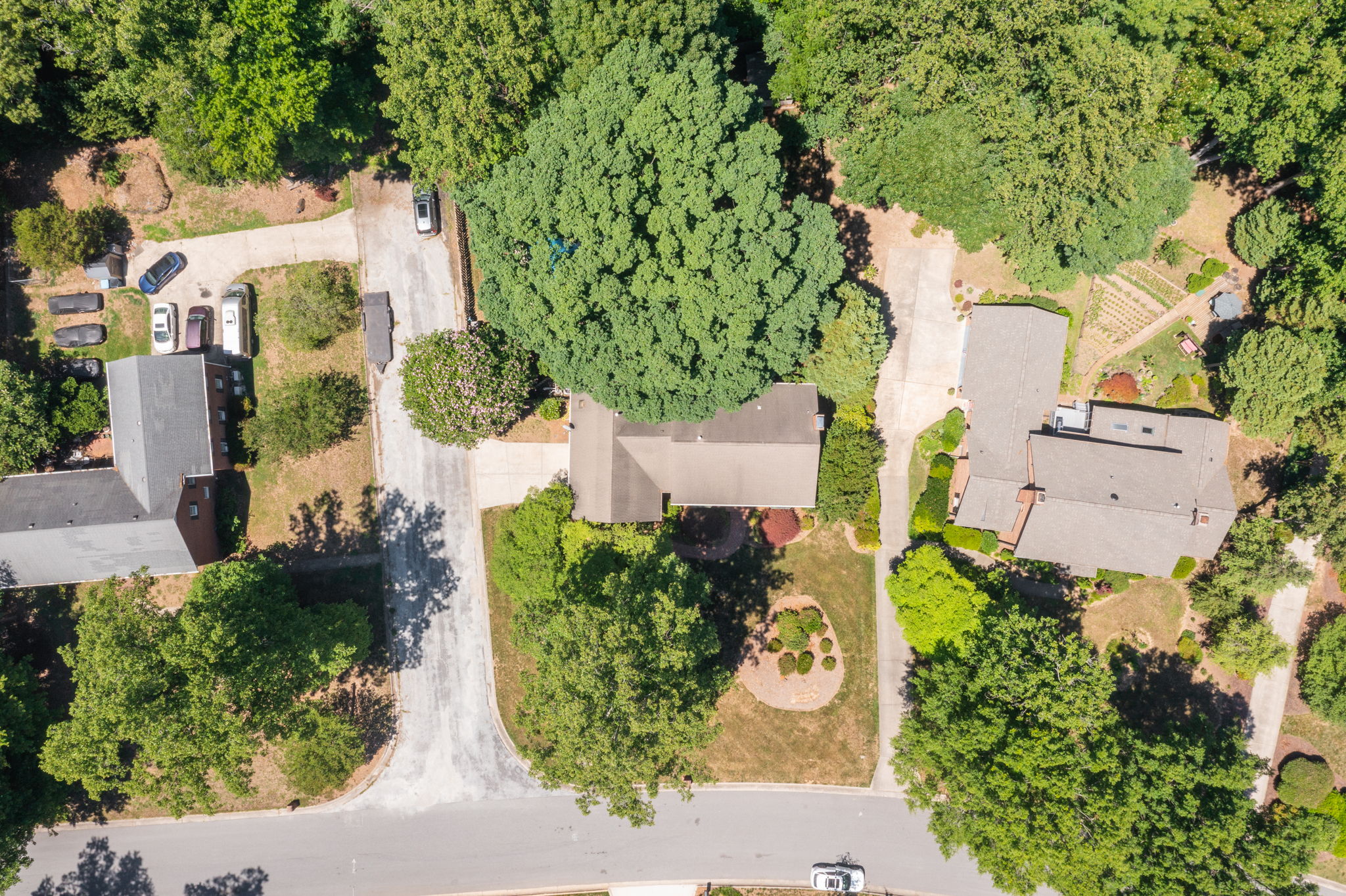 3106 Cabarrus Dr-44