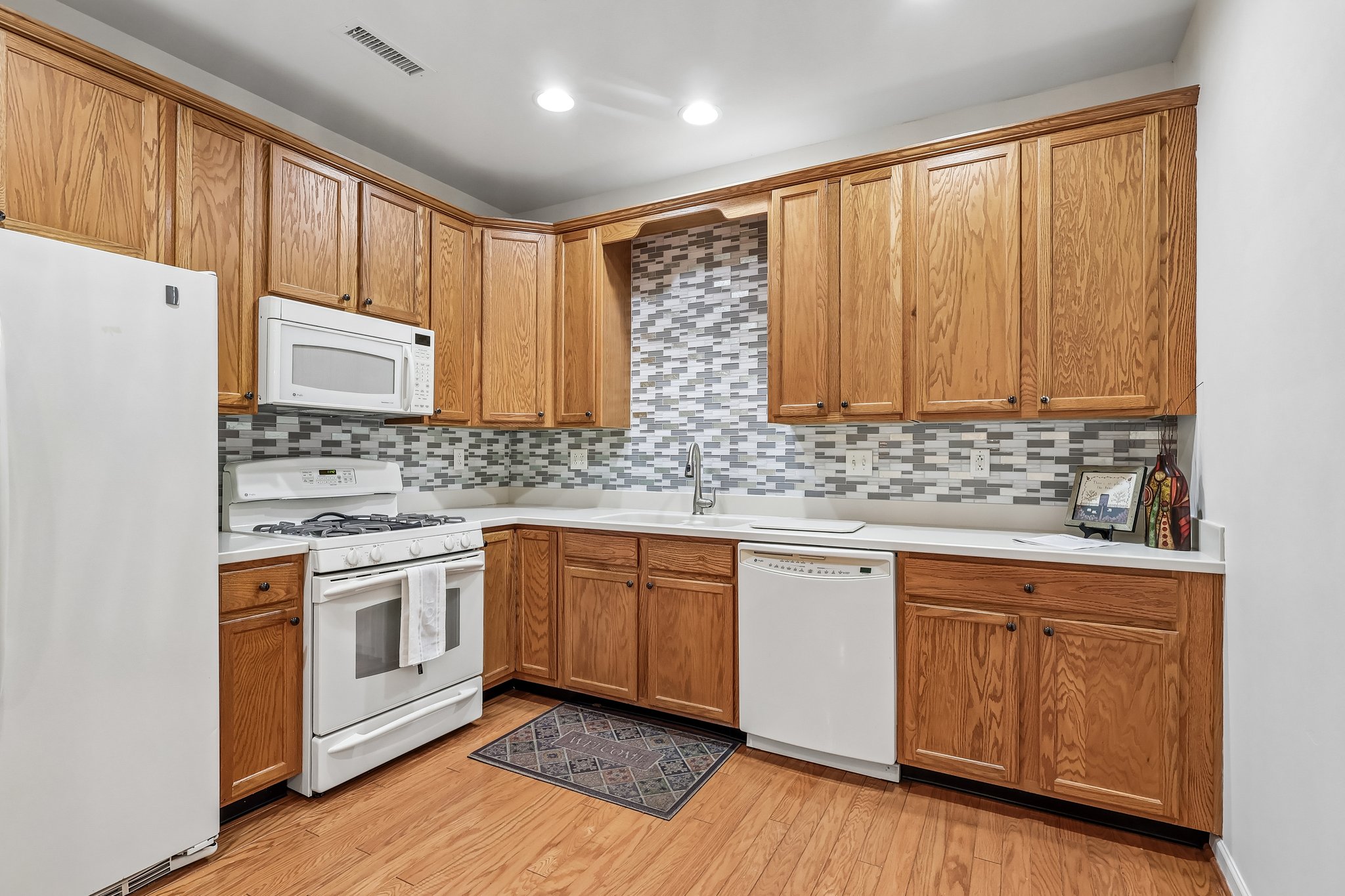 Lilac Ct-S0208-016.jpg