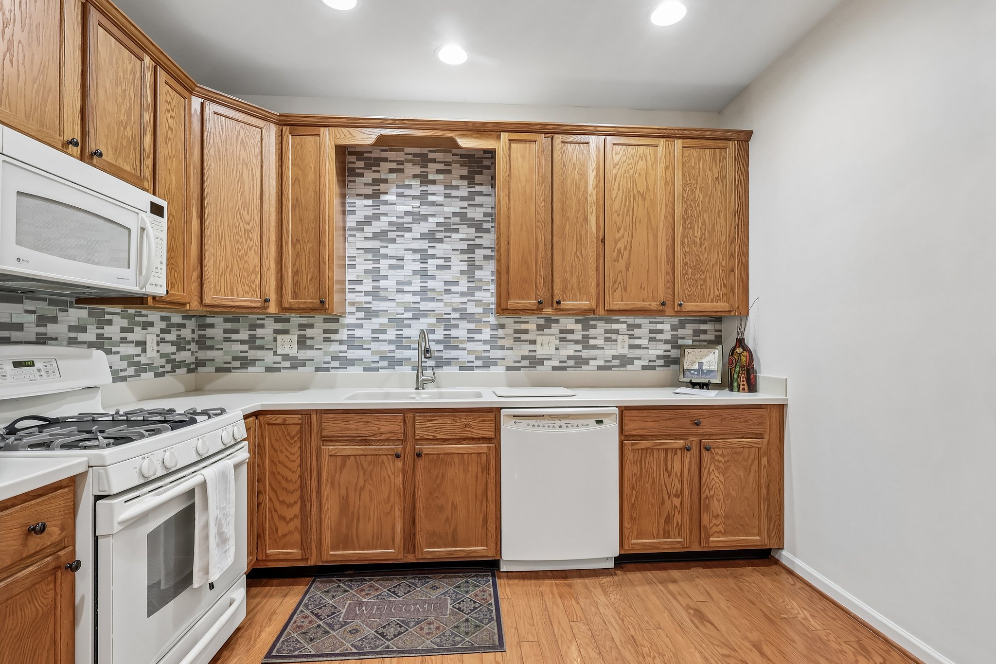 Lilac Ct-S0208-017.jpg
