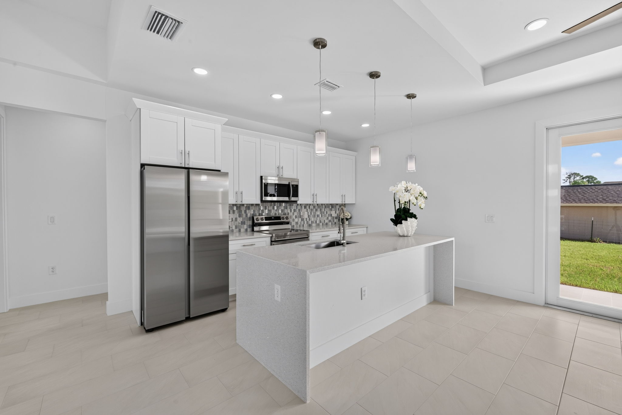 Kitchen 1 of 2