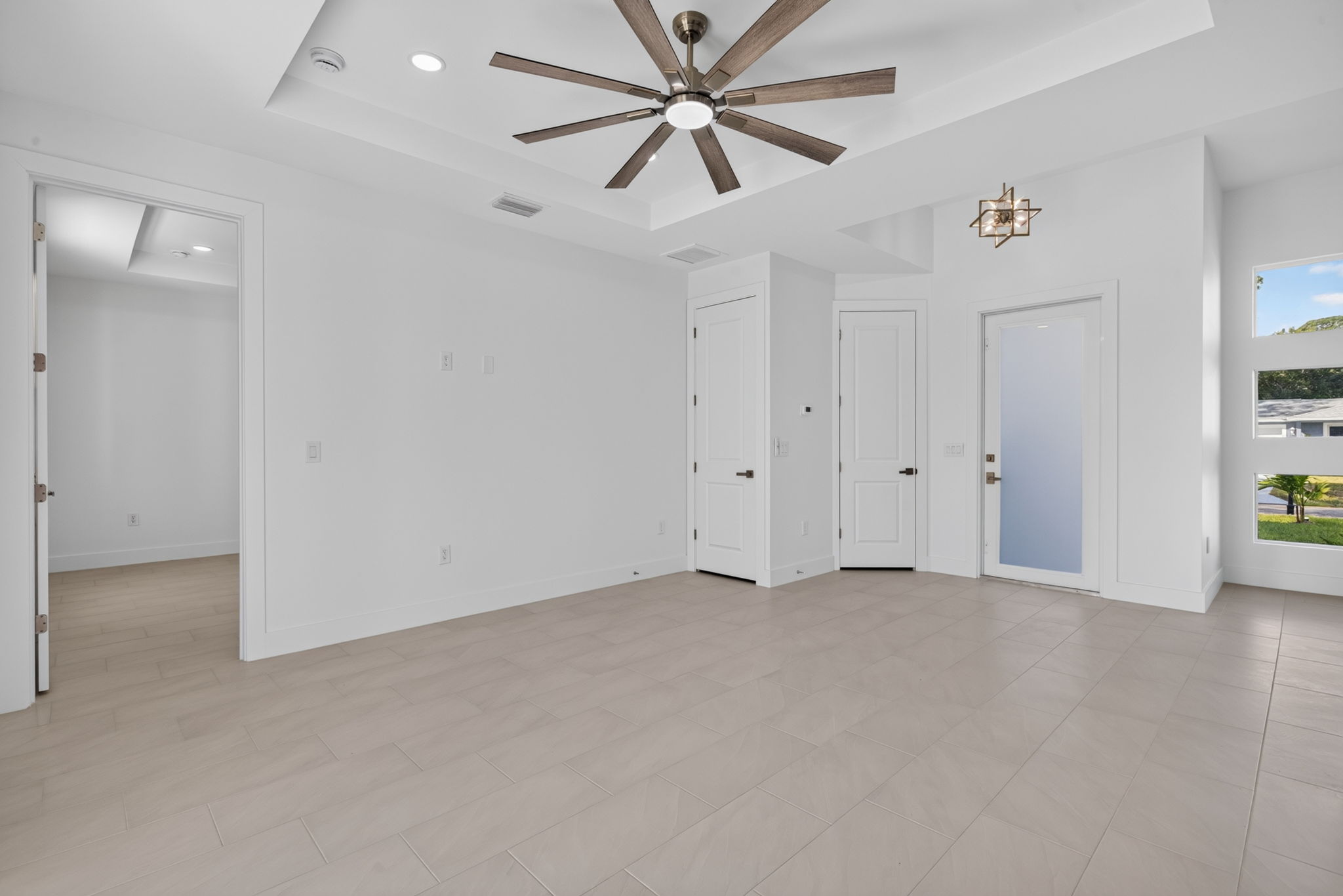 Living Room 2 of 4