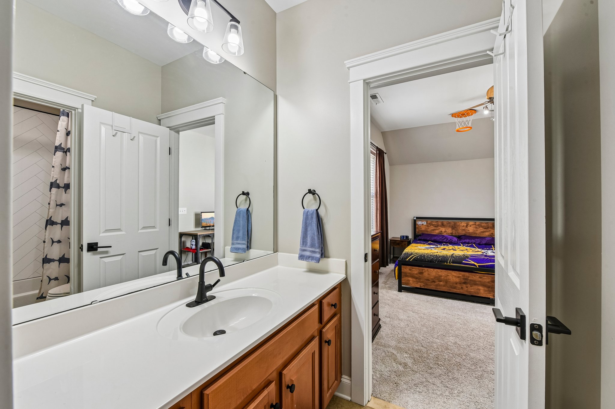 Thayer Dr-S1806-029.jpg