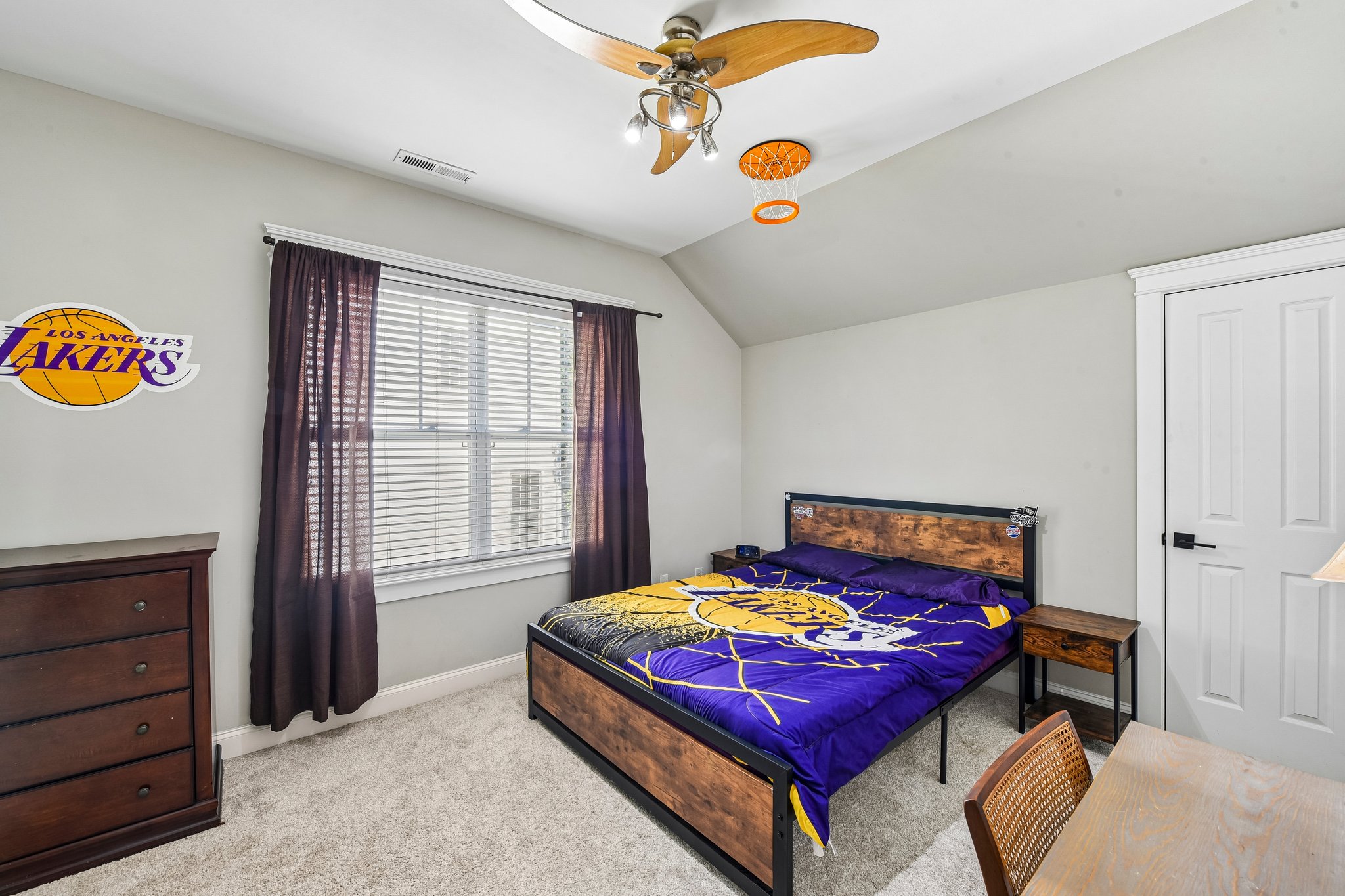Thayer Dr-S1806-031.jpg