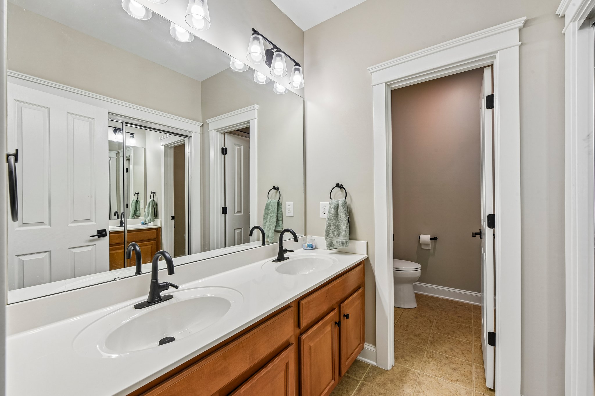 Thayer Dr-S1806-036.jpg