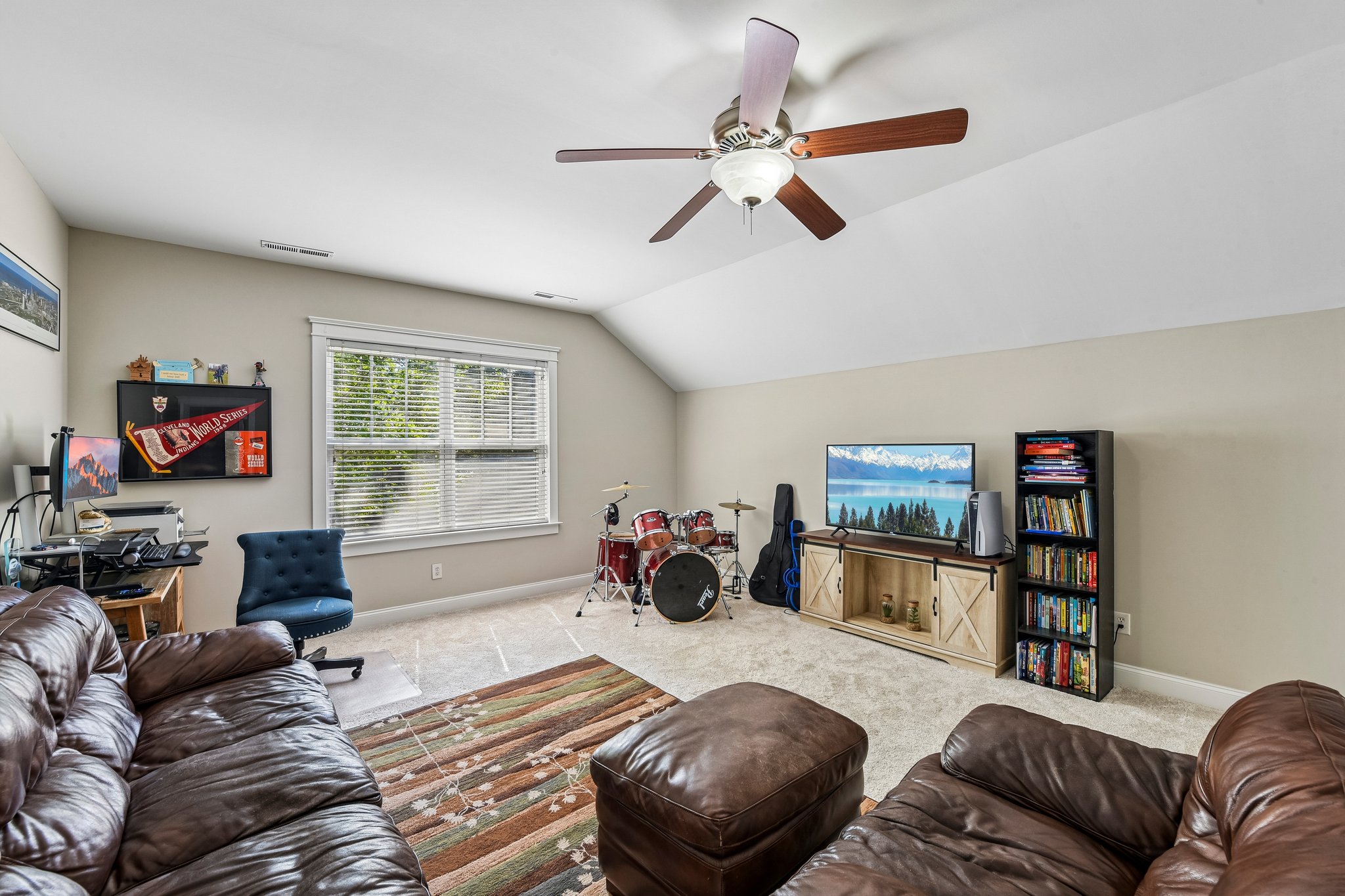 Thayer Dr-S1806-040.jpg