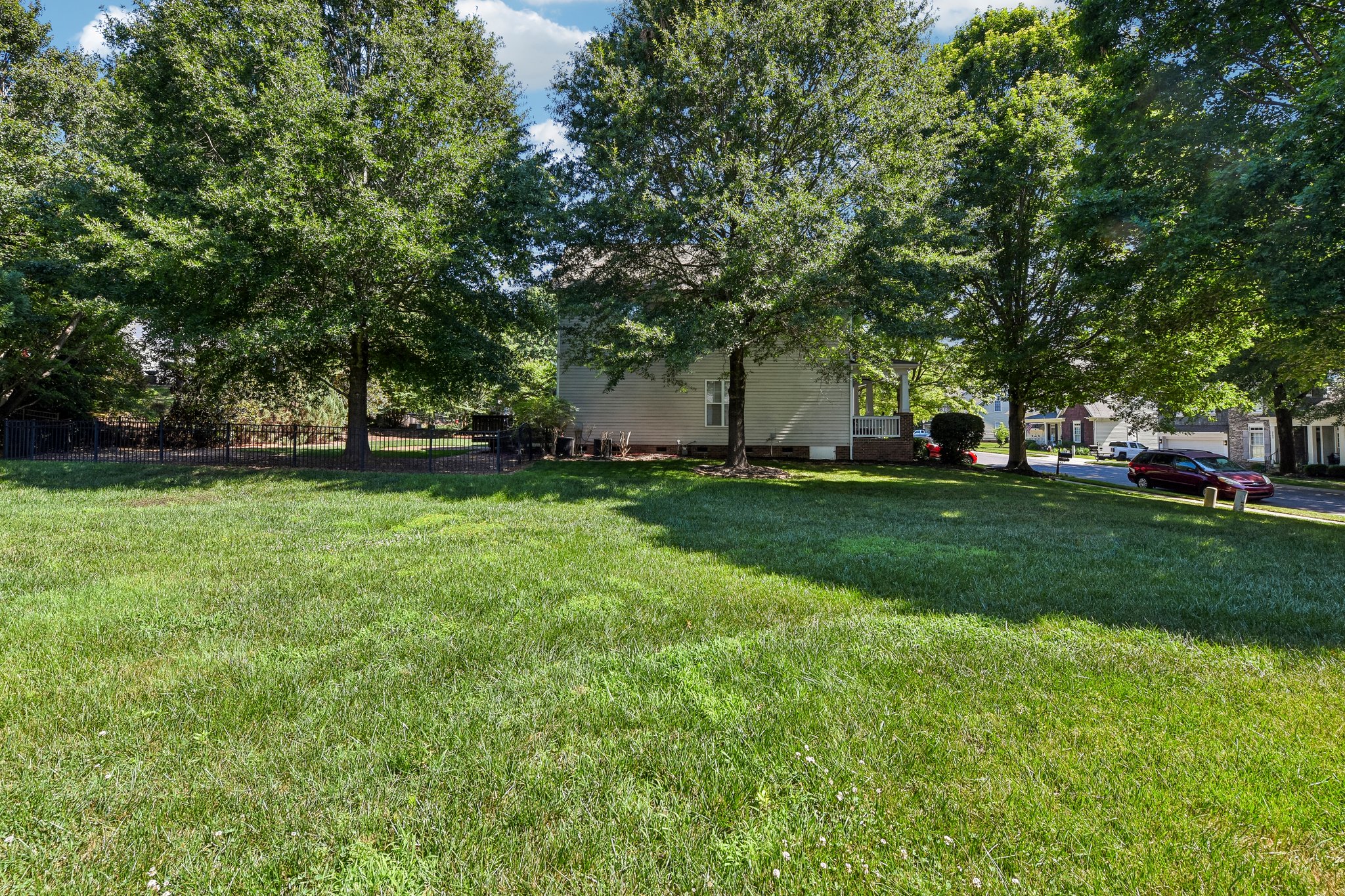 Thayer Dr-S1806-049.jpg