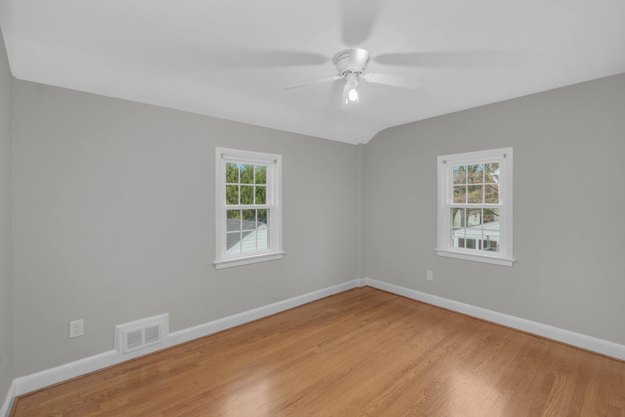 3107 Holly St, Alexandria, VA 22305, USA Photo 25