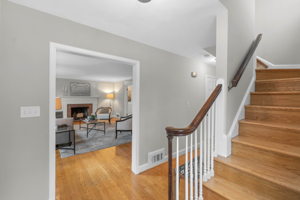 3107 Holly St, Alexandria, VA 22305, USA Photo 4