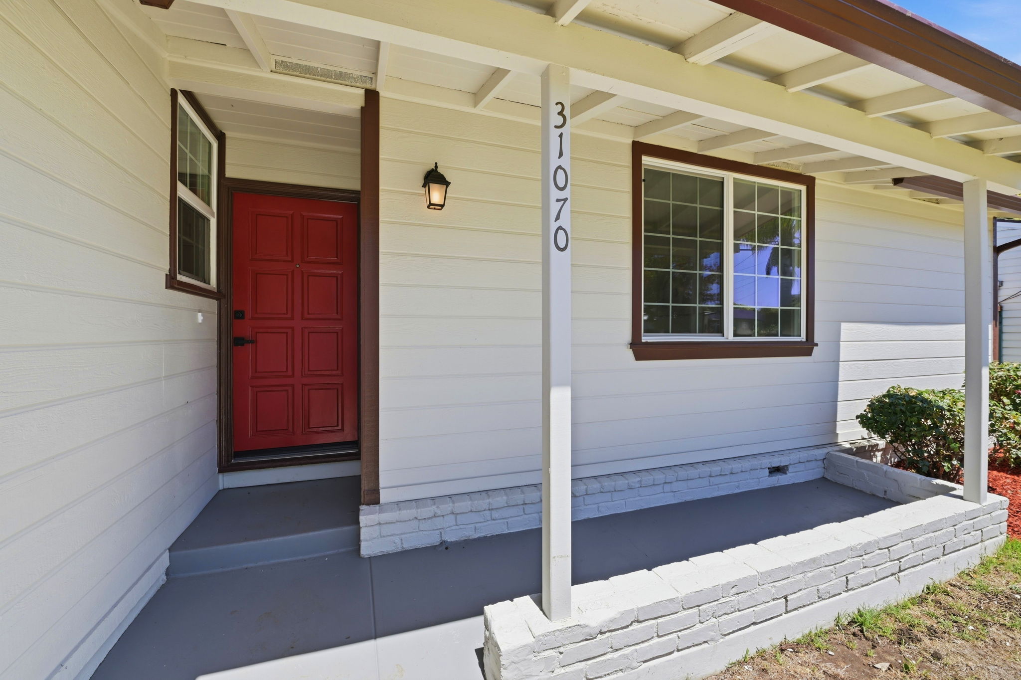 004_F8_31070 Meadowbrook Ave