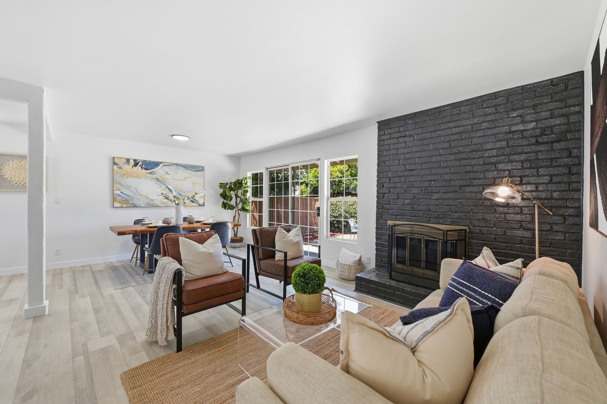 006_F8_31070 Meadowbrook Ave