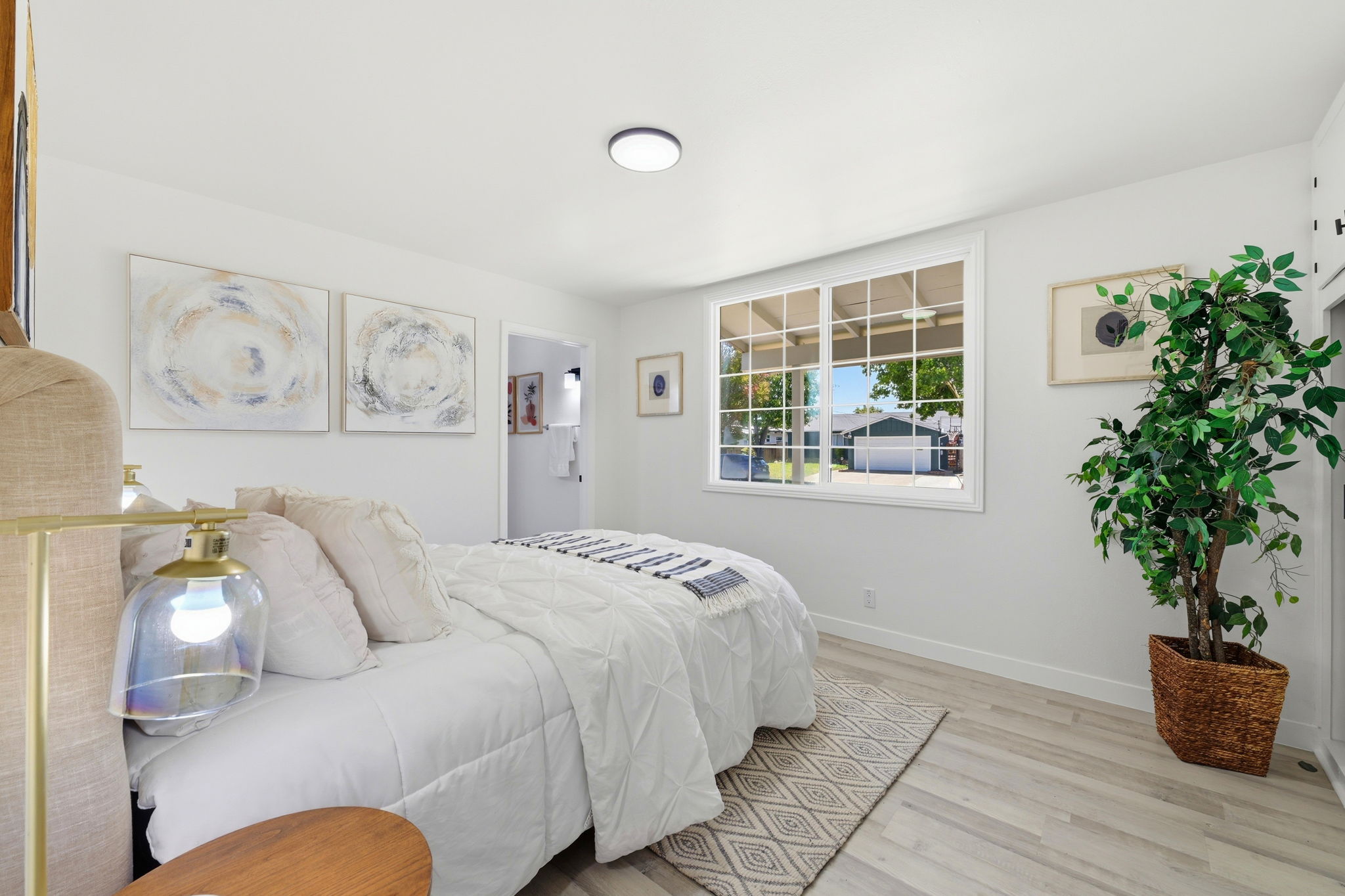 027_F8_31070 Meadowbrook Ave