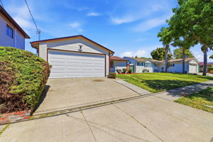 002_F8_31070 Meadowbrook Ave