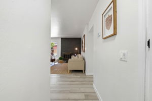 005_F8_31070 Meadowbrook Ave