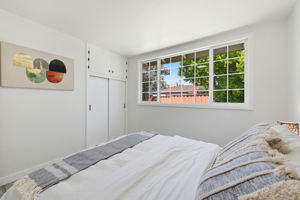 025_F8_31070 Meadowbrook Ave
