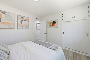 026_F8_31070 Meadowbrook Ave