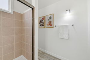 034_F8_31070 Meadowbrook Ave