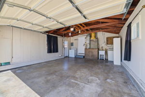 037_F8_31070 Meadowbrook Ave